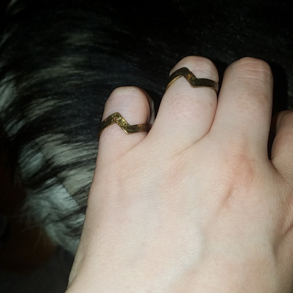 Antique Rings - Picture 2 of 2